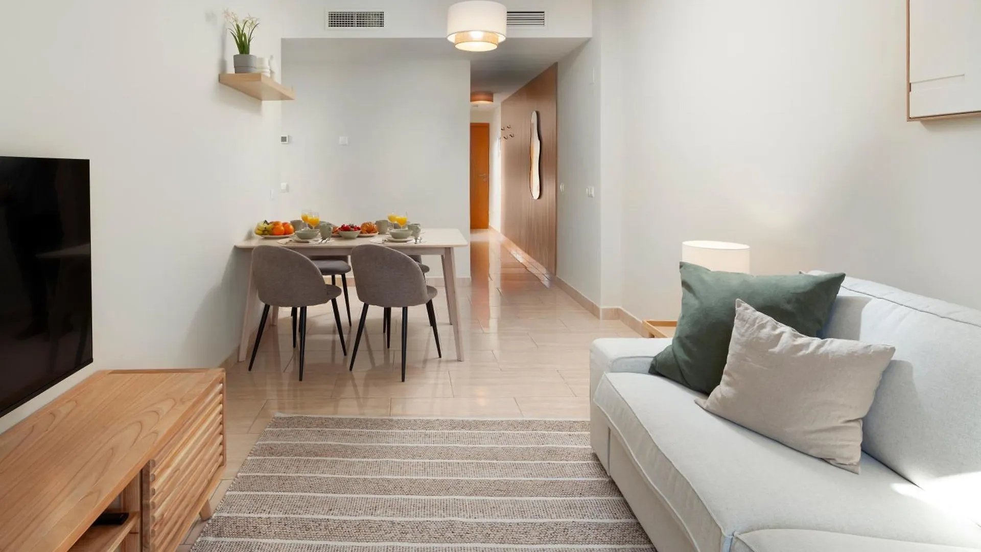 Amazing 2-Bedroom Apartment With Free Parking Malaga Spain